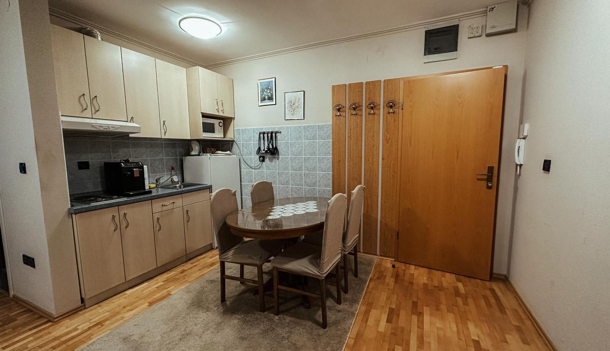 Apartmani Jelena אופטיה מראה חיצוני תמונה