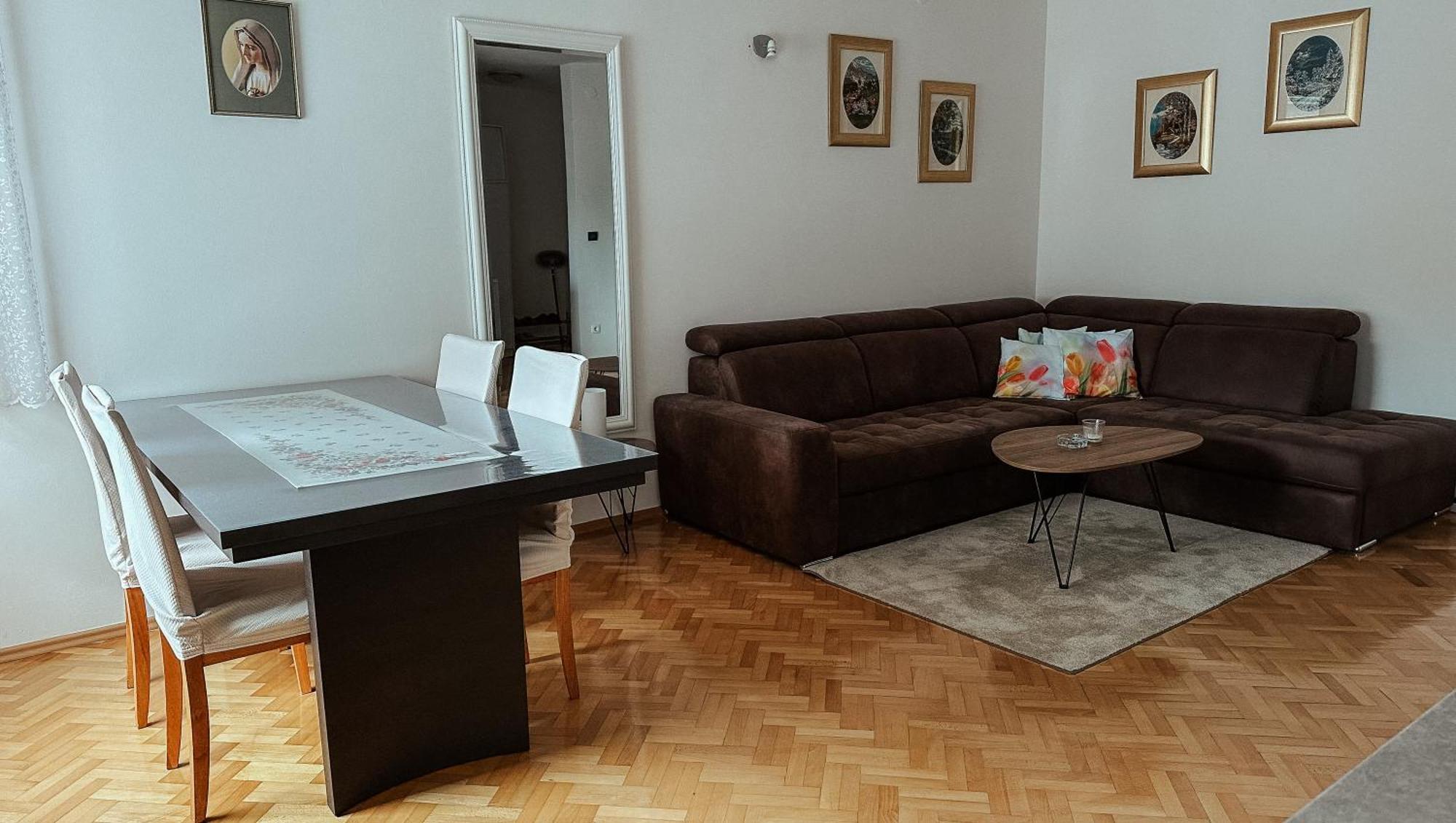 Apartmani Jelena אופטיה מראה חיצוני תמונה