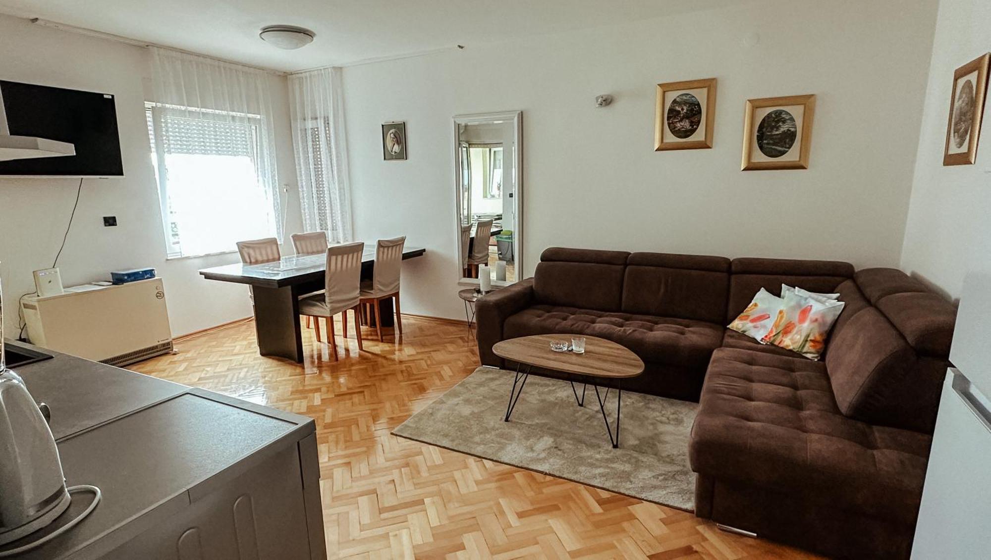 Apartmani Jelena אופטיה מראה חיצוני תמונה