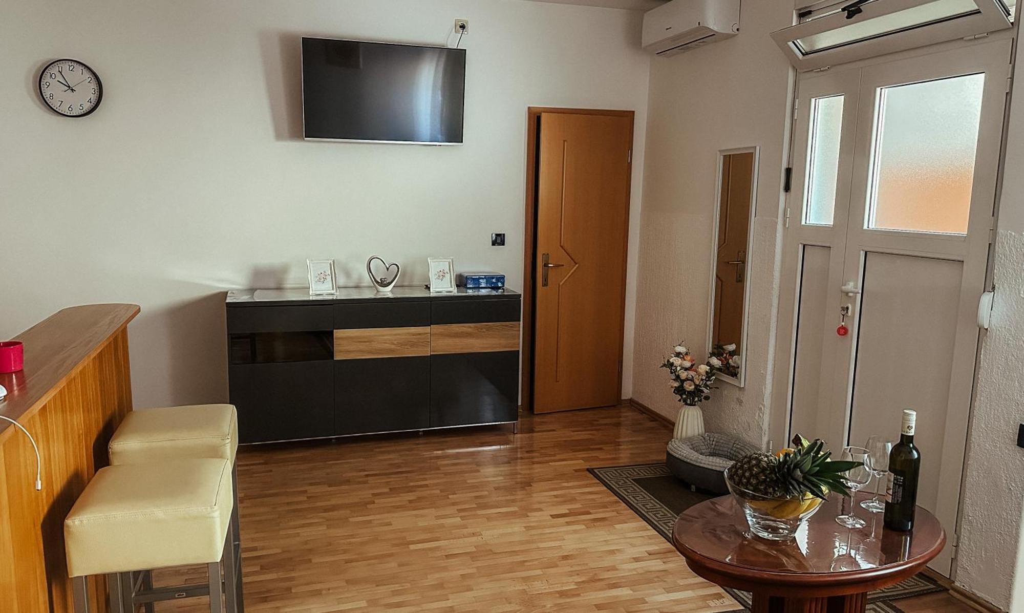 Apartmani Jelena אופטיה מראה חיצוני תמונה