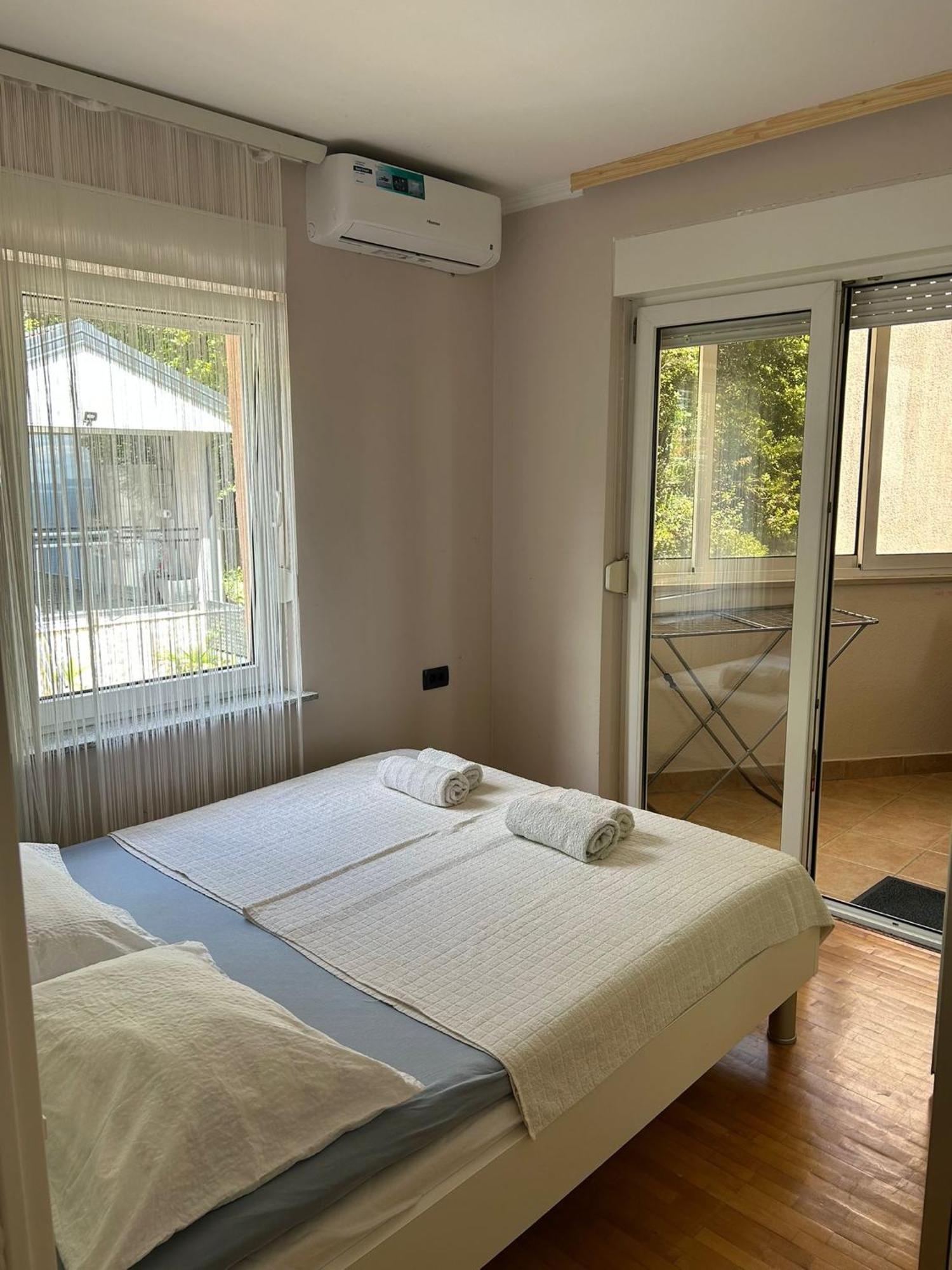 Apartmani Jelena אופטיה מראה חיצוני תמונה